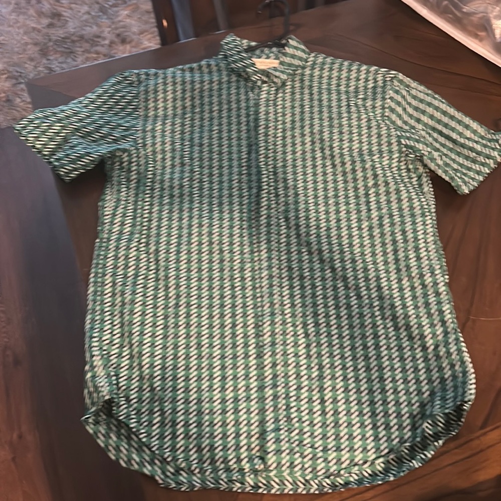 Burberry men’s button down short sleeve shirt